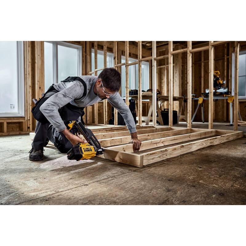 DEWALT 3-1/4 in. x 0.131 in. Paper Tape Collated Smooth Shank Galvanized Off-Set Round Head Nail 2000 per Box - DPT-12D131GFH