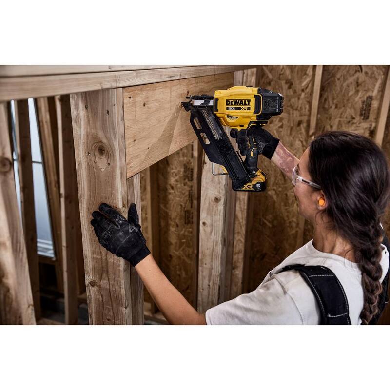 DEWALT 3-1/4 in. x 0.131 in. Paper Tape Collated Smooth Shank Galvanized Off-Set Round Head Nail 2000 per Box - DPT-12D131GFH