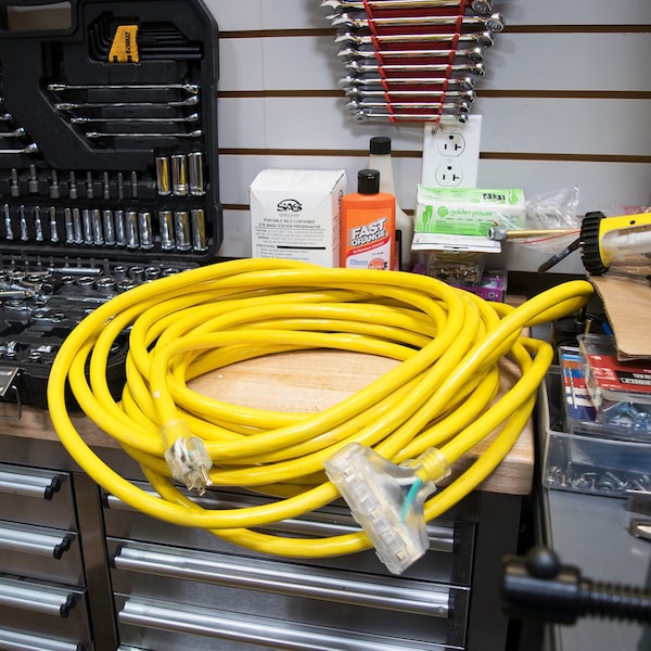 Duromax SJTW Extension Cord, 12 AWG, Outdoor, 3 Outlets, Yellow, 100 ft - XPC12100C