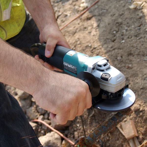 Makita 6" SJS™ Cut-Off/Angle Grinder, 13.0A, Slide, Lock-On - 9566CV