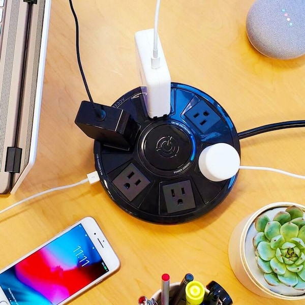 Accell Power Air Surge Protector and USB Charging Station w/ 6-Ft Cord (Blk) - D080B-048B
