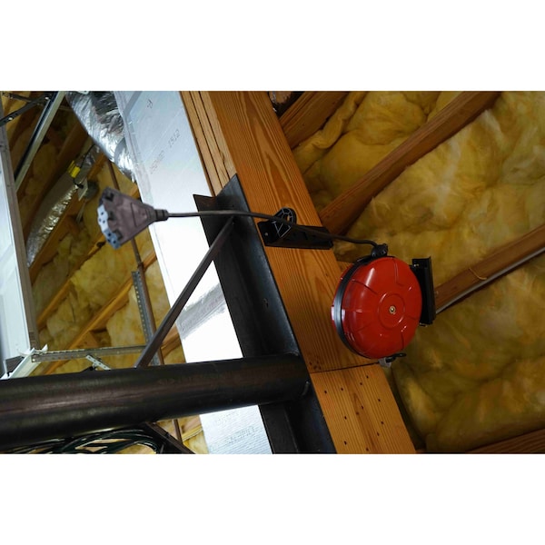 Southwire 30 ft. 14/3 Cord Reel Power Station 3 Outlets - 48006SW