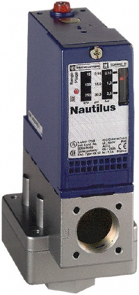 Telemecanique Sensors 1/4 Inch NPT (Female) Connector, 1 Bar Sensor, Shock and Vibration Resistant, Control Circuit Pressure Sensor - XMLBM02V2S13