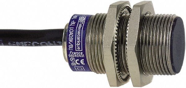 Telemecanique Sensors Inductive Proximity Sensor: Cylinder, 10 mm Detection Distance - XS1N18NA349
