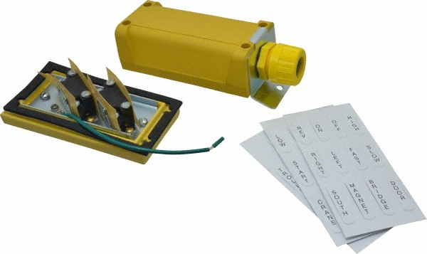 Enerpac Push-Button Control Stations: Control Station Type: Pendant; Number of Operators: 1; Legend Markings: No Legend; Switch Action: Push - CC132
