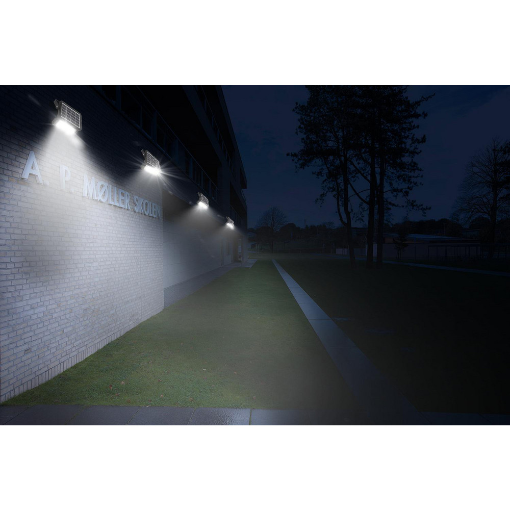 eLEDing Motion Sensing Light Fixtures: Detection Angle: 150; Number of Heads: 1; Detection Distance (Feet): 30 ft - EE-LD-SFL-5W