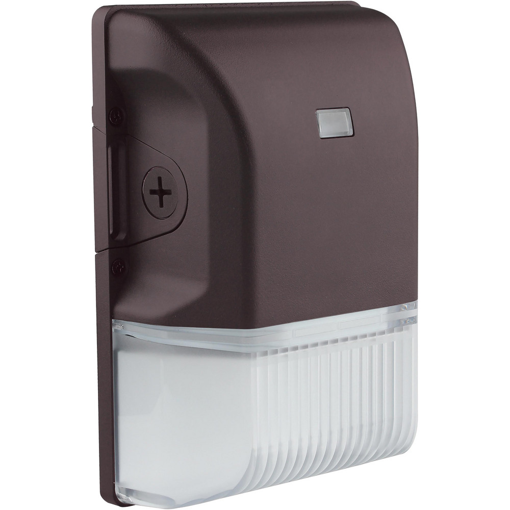 Value Collection Wall Pack Light Fixtures: Lamp Technology: Incandescent, LED; Light Distribution Shape: Asymmetric; Voltage: 120.00 V - SF77/137