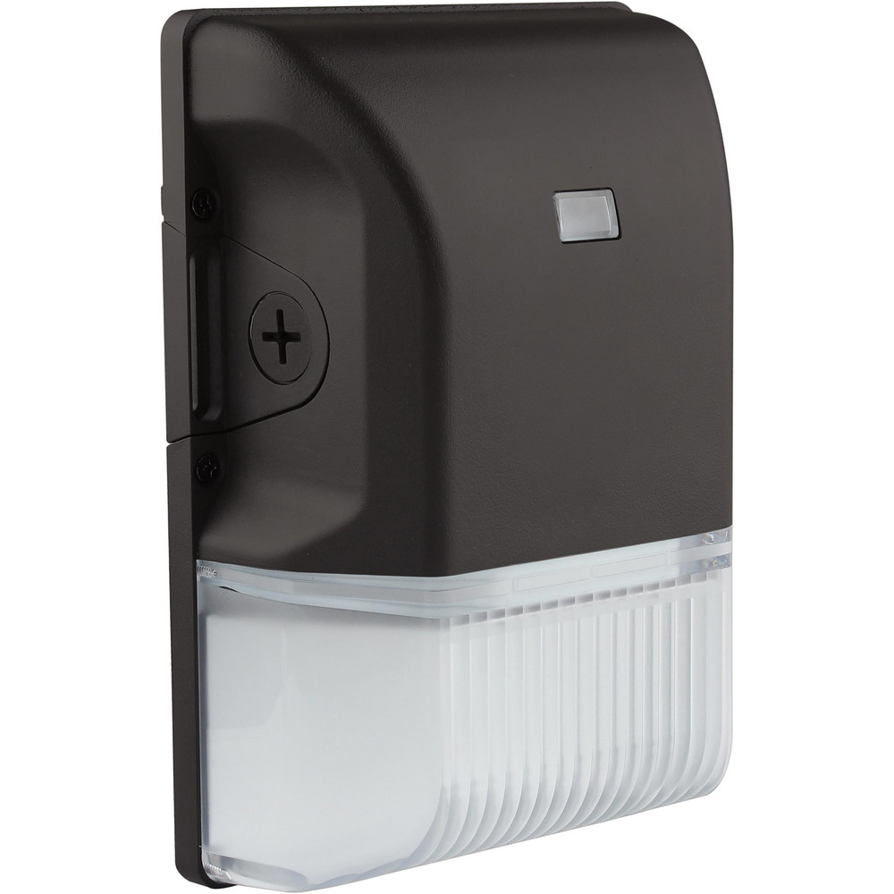 Value Collection Wall Pack Light Fixtures: Lamp Technology: Incandescent, LED; Light Distribution Shape: Asymmetric; Voltage: 120.00 V - SF77/137