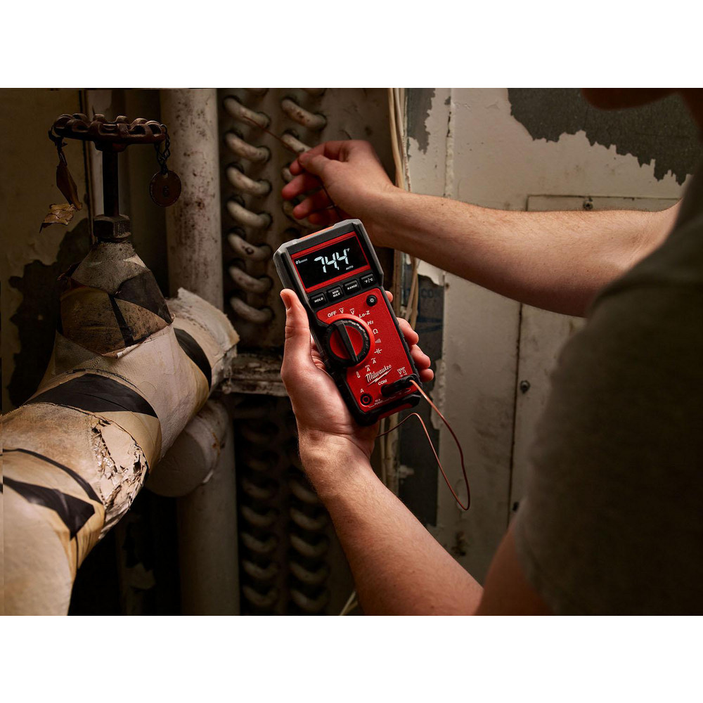 Milwaukee Tool CAT III, Auto Ranging Digital & True RMS Multimeter: 600 VAC/VDC - 2217-20