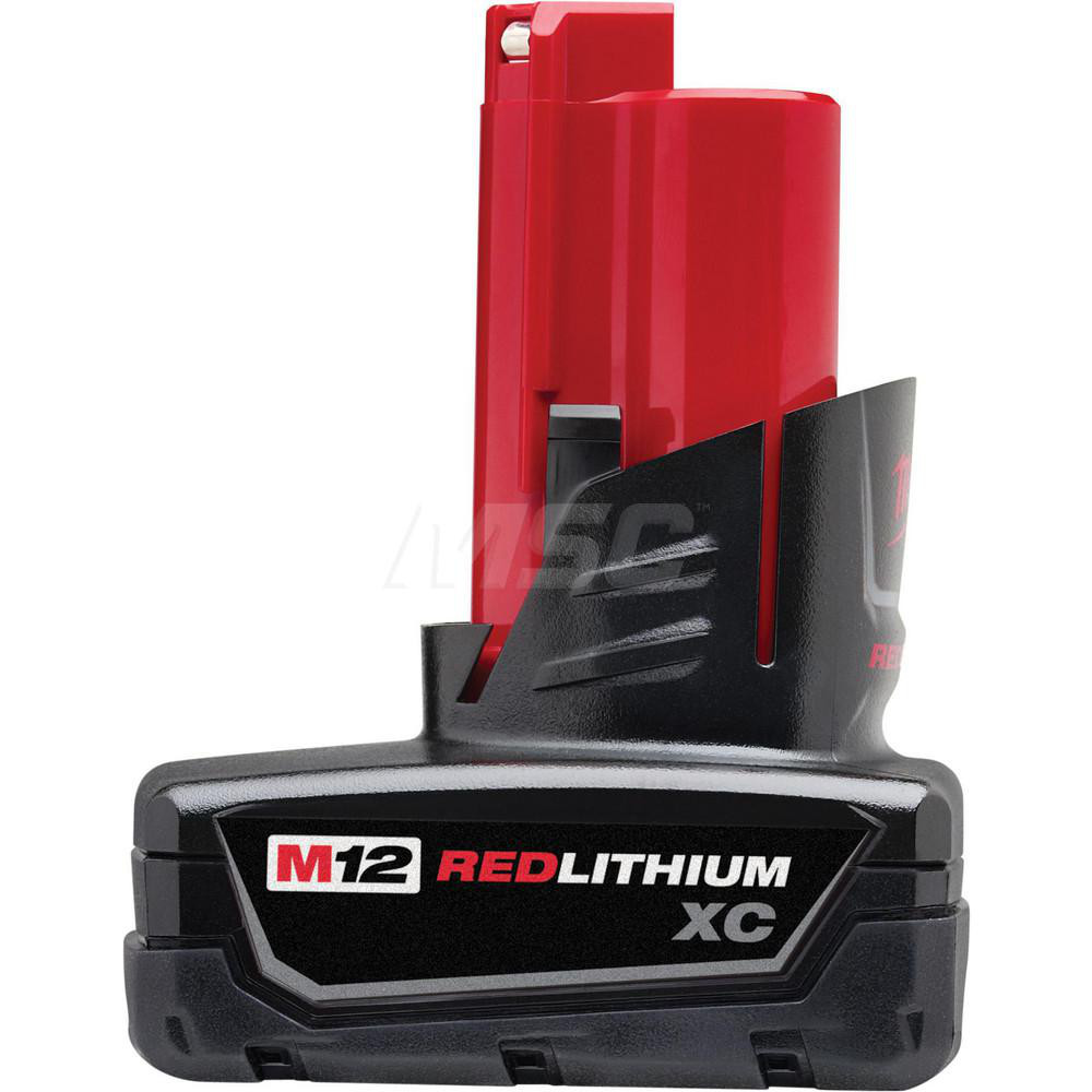 Milwaukee Tool Clip Kit: Use with 2205-20 Milwaukee Meter 2206-20 Milwaukee Meter 2207-20 Milwaukee Meter 2216-20 Milwaukee Meter 2217-20 Milwaukee Meter 2235-20 Milwaukee Meter 2236-20 Milwaukee Meter 2237-20 Milwaukee Meter 2238-21 Milwaukee Meter & 2239-21 Milwaukee Meter - 49-77-1005
