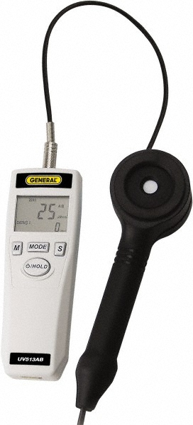 Extech 9 Volt Battery, 5,000 FC, LCD Display, Color Corrected Photodiode, Light Meter - 407026