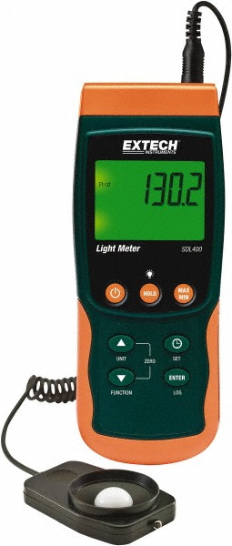 Extech 9 Volt Battery, 5,000 FC, LCD Display, Color Corrected Photodiode, Light Meter - 407026