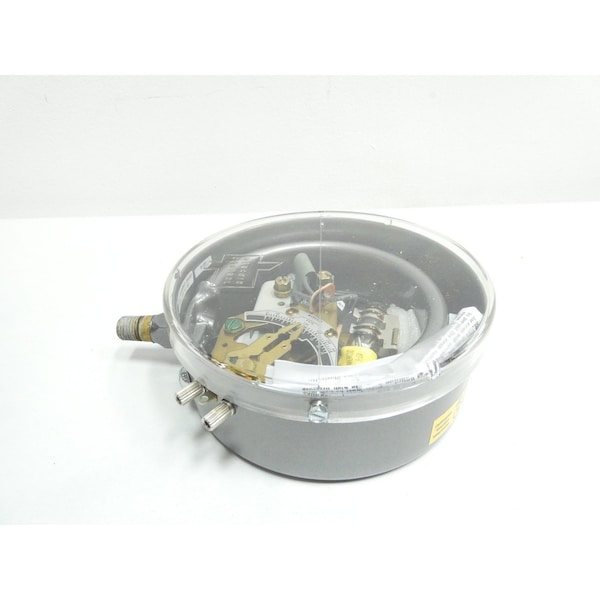 Interruptor de presión Mercoid 10-300 PSI 120/240/440V-AC 120/240V-DC - DA-31-2-9
