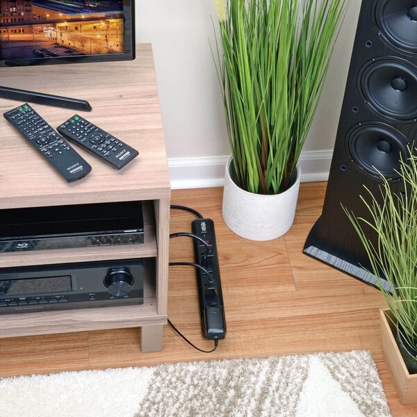 Tripp Lite Surge Suppressor, 1080J, 7-Outlet, 4' Cord, Black - TRPTLP74RB
