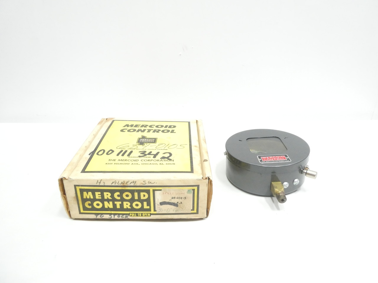 MERCOID DS-231-3 1/4IN 30PSI 120/240V-AC PRESSURE SWITCH - MRO INDUSTRIAL