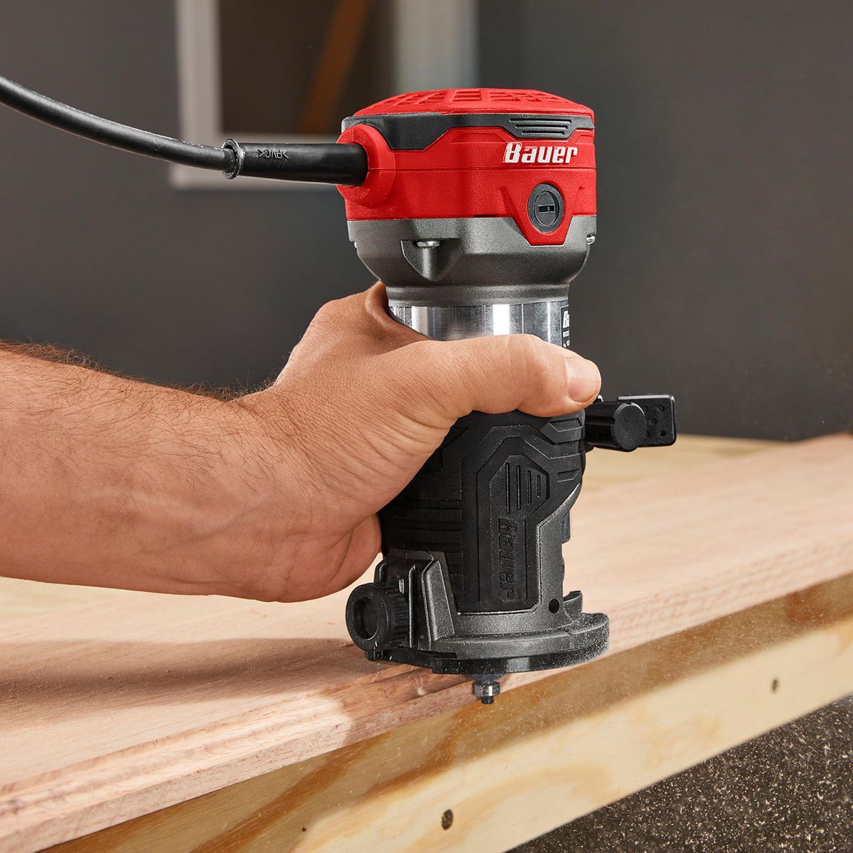 Enrutador compacto de velocidad variable Bauer de 6.5 amperios - 58253