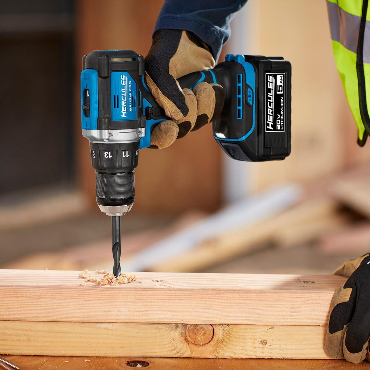 Kit inalámbrico Hercules 20V Brushless de 1/2 pulgadas con taladro/destornillador, mango lateral, batería de 2 Ah y cargador - 70067.