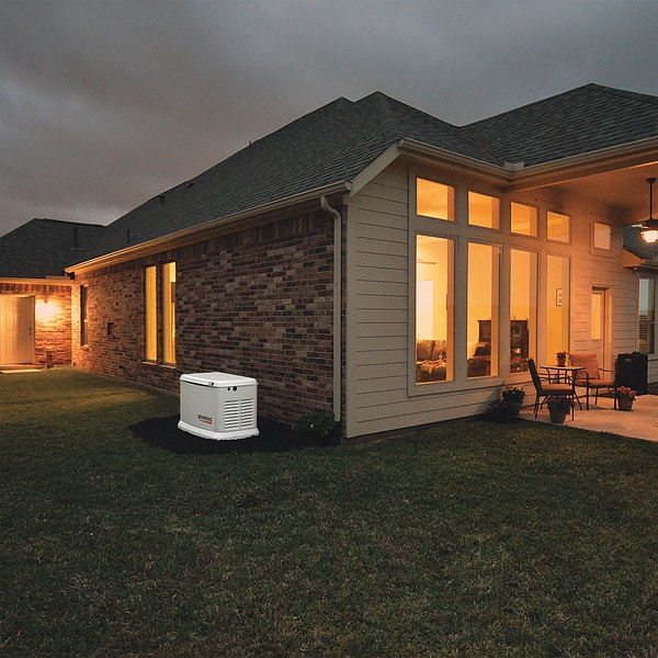 Generac Automatic Standby Generator, Natural Gas/Propane, Single Phase, 10kW LP/9kW NG, Air Cooled - 7172