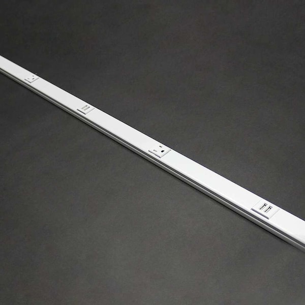 Wiremold Plugmold, Wh, 3 TR Otlet, 3 USB Port, 5 ft. - WH20GB509TRUSBA