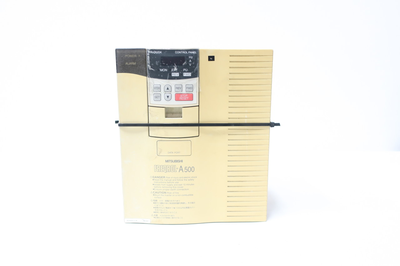 MITSUBISHI FR-A520-5.5K INVERTER 200-240V-AC 0.2-400HZ 200-240V-AC 5.5KW AC VFD DRIVE