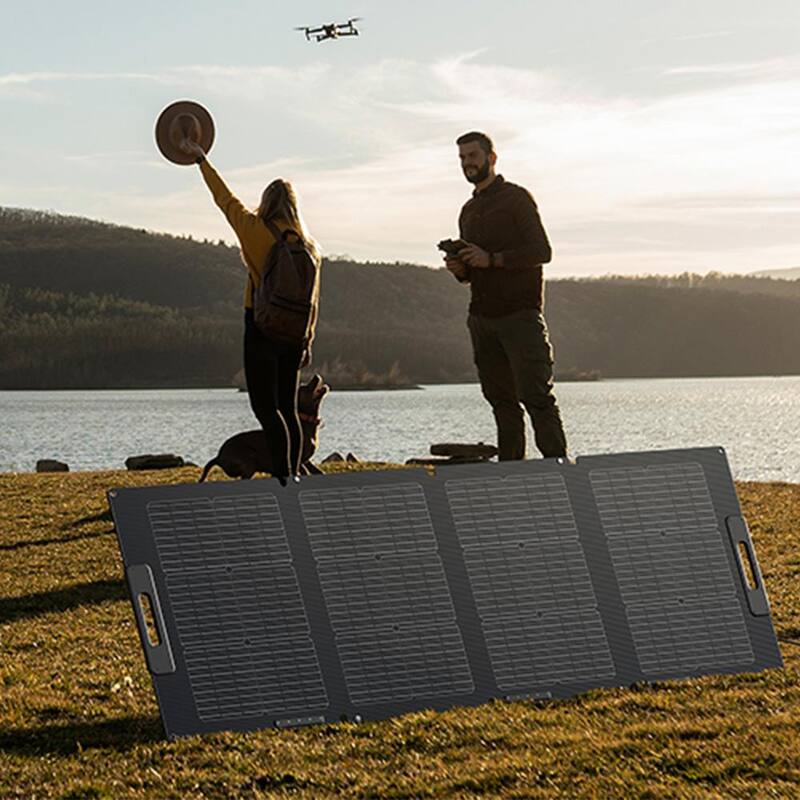 BLUETTI 120-Watt Outdoor Use Foldable Solar Panel with Adjustable Kickstands for EB3A/EB55/EB70/AC200P/AC200MAX/AC300 - PV120BR