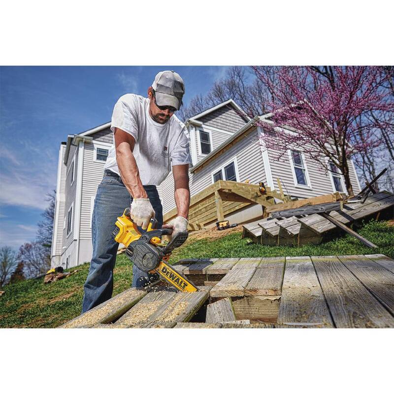 DEWALT 20V MAX 12in. Brushless Battery Powered Chainsaw Kit with (1) 5Ah Battery & Charger (45 Link) - DCCS620P1WDT612