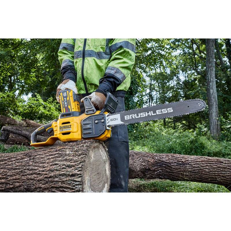 DEWALT FLEXVOLT 60V MAX 20 in. Brushless Electric Cordless Chainsaw Kit and Carry Case with (1) FLEXVOLT 5 Ah Battery & Charger - DCCS677Z1