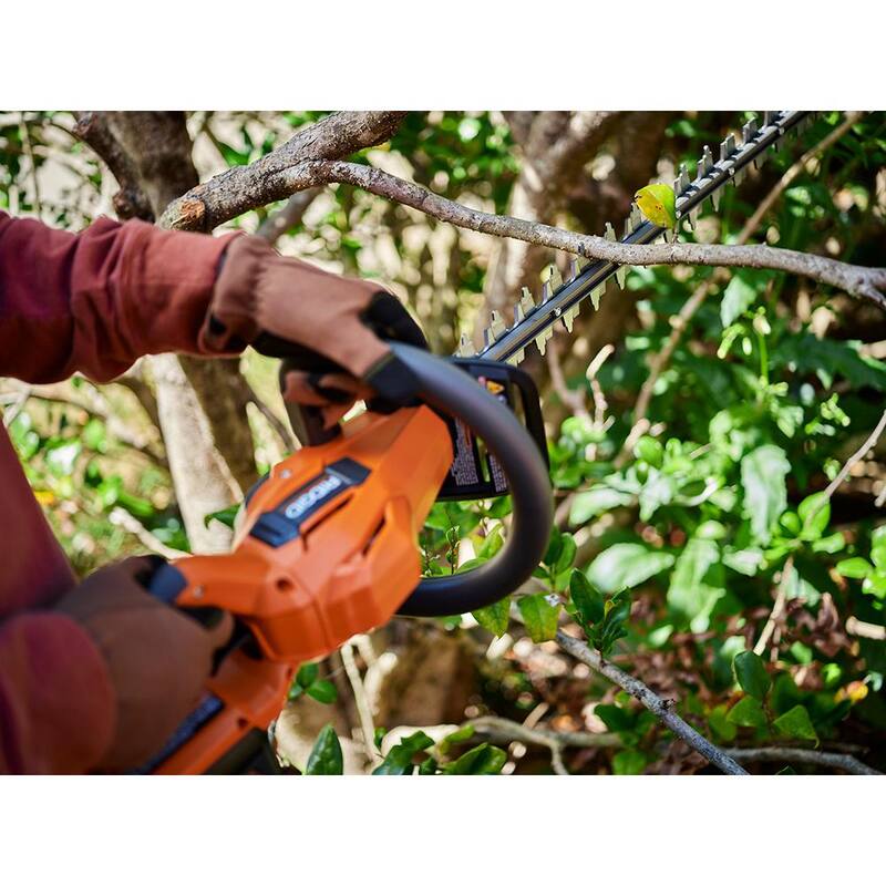 RIDGID 18V Brushless Cordless Battery 22 in. Hedge Trimmer (Tool Only) - R01401B