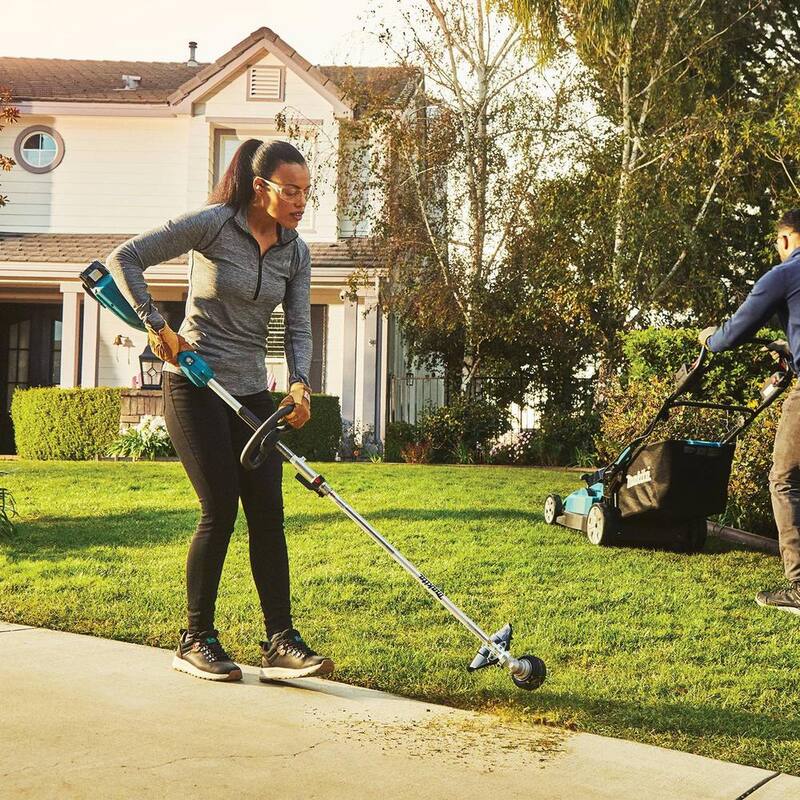Makita LXT 18V Lithium-Ion Brushless Cordless Couple Shaft Power Head Kit w/String Trimmer & 10 in. Pole Saw Attachments 4.0Ah - XUX02SM1X4