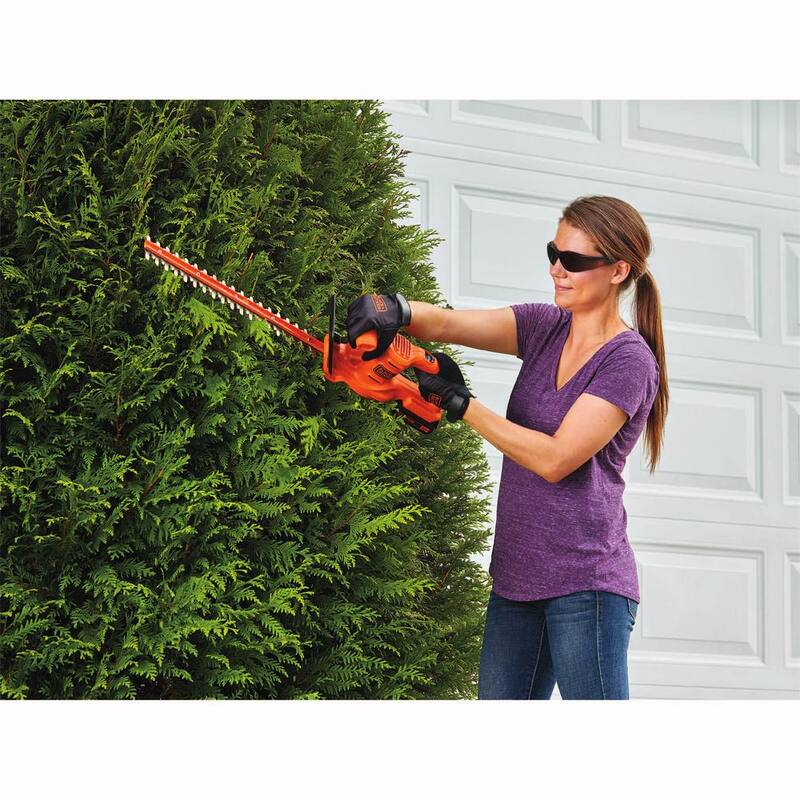 BLACK+DECKER 20V MAX Cordless Battery Powered Hedge Trimmer Kit with (1) 1.5Ah Battery & Charger - LHT218C1
