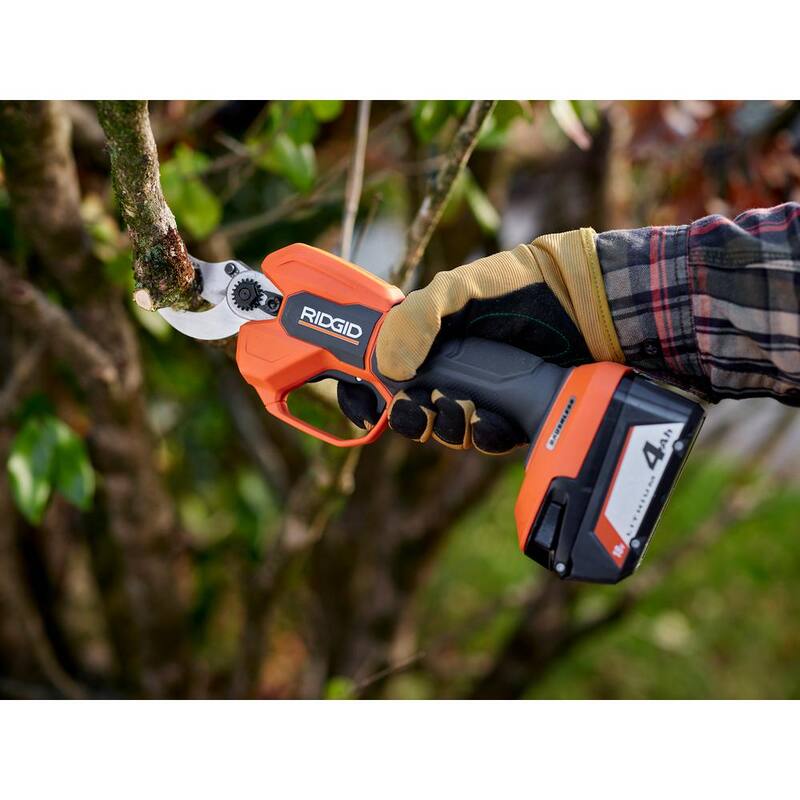 RIDGID 18V Brushless Cordless Battery Pruner (Tool Only) - R01301B