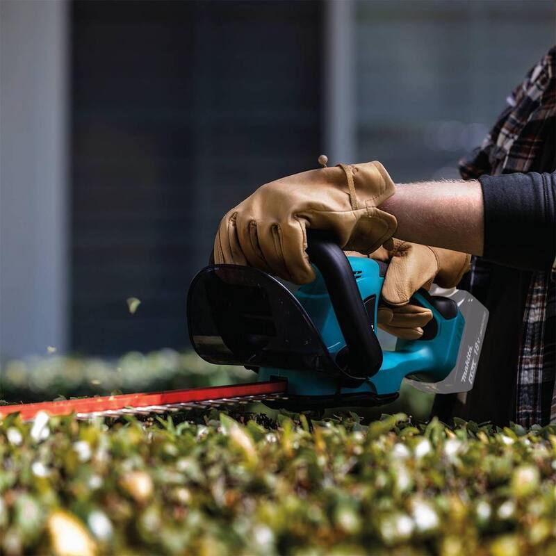 Makita LXT 22 in. 18V Lithium-Ion Cordless Hedge Trimmer (Tool-Only) - XHU02Z