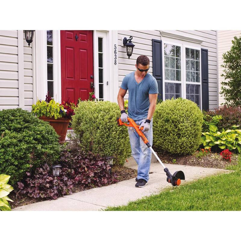 BLACK+DECKER 20V MAX Cordless Battery Powered String Trimmer and Leaf Blower Combo Kit with 3 Spools & (2) 1.5 Ah Batteries & Charger - LCC2223ZP