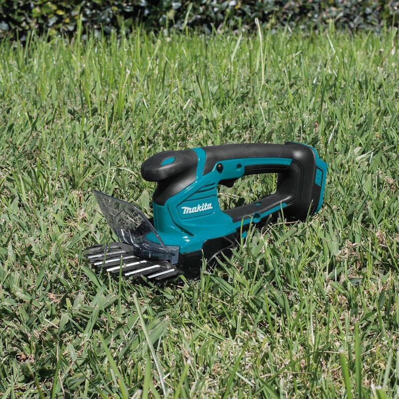 Makita LXT 18V Lithium-Ion Cordless Grass Shear with Hedge Trimmer Blade, Tool Only - XMU04ZX