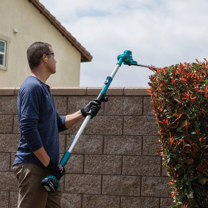 Makita LXT 18V Lithium-Ion Cordless 18 in. Telescoping Articulating Pole Hedge Trimmer Kit, 4.0Ah - XNU05SM1