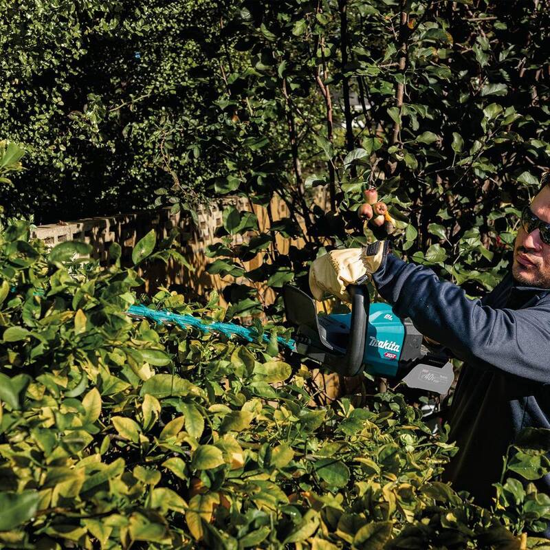 Makita XGT 40V max Brushless Cordless 24 in. Hedge Trimmer (Tool Only) - GHU02Z