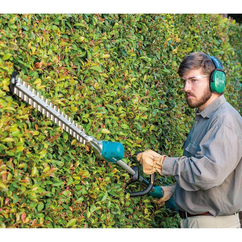 Makita LXT 18V Brushless 24 in. Pole Hedge Trimmer Kit (5.0 Ah) - XNU02T