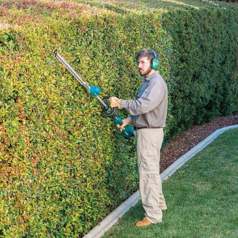 Makita LXT 18V Brushless 24 in. Pole Hedge Trimmer Kit (5.0 Ah) - XNU02T