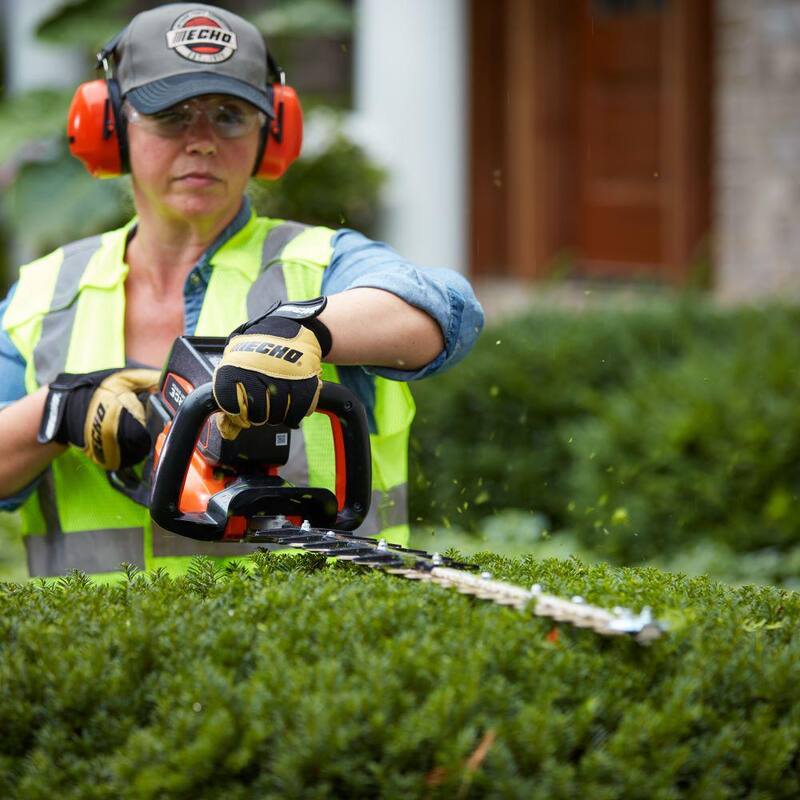 ECHO eFORCE 28 in. 56-Volt X Series Double-Sided Cordless Battery Powered Hedge Trimmer with 2.5Ah Battery and Rapid Charger - DHC-2800R1
