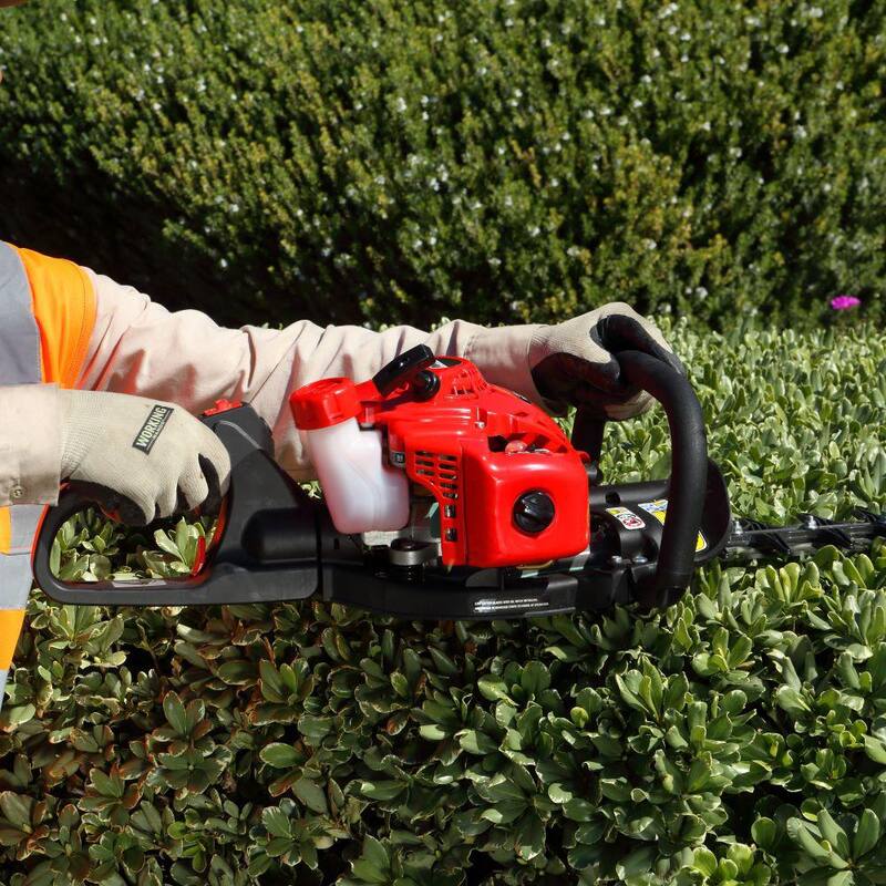 Shindaiwa 28 in. 21.2 cc Gas 2-Stroke Engine Hedge Trimmer - DH235