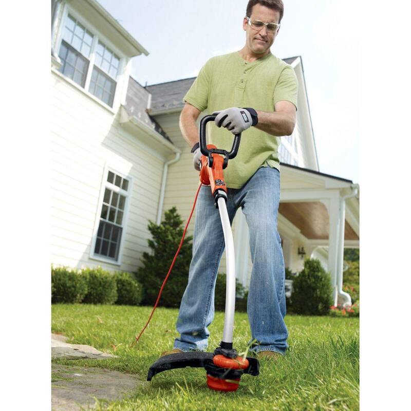 BLACK+DECKER 14 in. 7.5 AMP Corded Electric Curved Shaft 0.080 in. Single Line 2-in-1 String Trimmer & Lawn Edger with Automatic Feed - GH3000