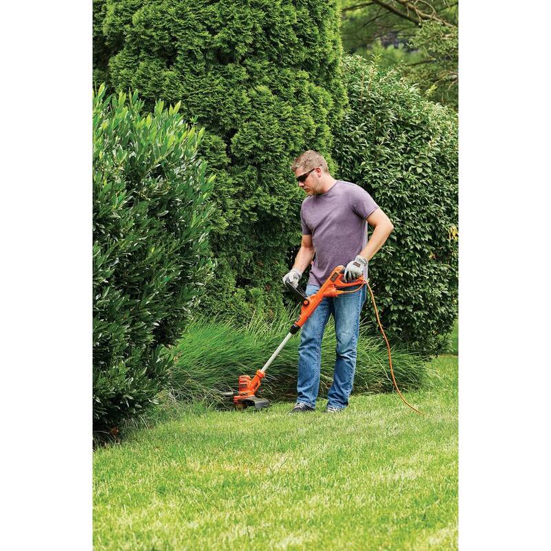 BLACK+DECKER 14 in. 6.5 Amp Corded Electric Single Line 2-In-1 String Trimmer & Lawn Edger with Push Button Line Feed - BESTE620