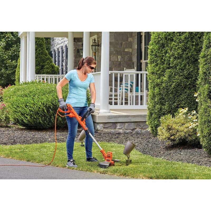 BLACK+DECKER 14 in. 6.5 Amp Corded Electric Single Line 2-In-1 String Trimmer & Lawn Edger with Automatic Feed - BESTA510