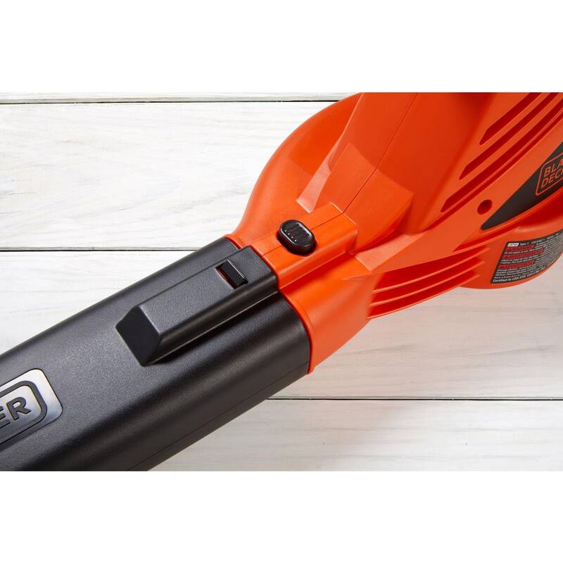 BLACK+DECKER 7 AMP 180 MPH 220 CFM Corded Electric Handheld Leaf Blower - LB700