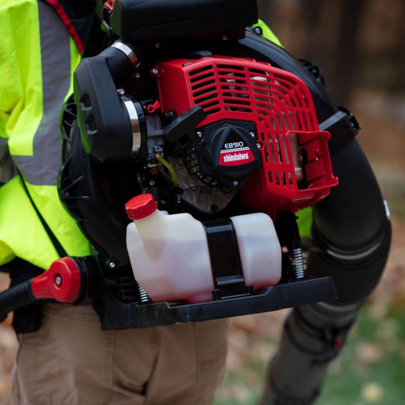 Shindaiwa 220 MPH 1110 CFM 79.9 cc Gas 2-Stroke Backpack Leaf Blower with Hip-Mounted Throttle and Integrated Cooling Vent Fan - EB910
