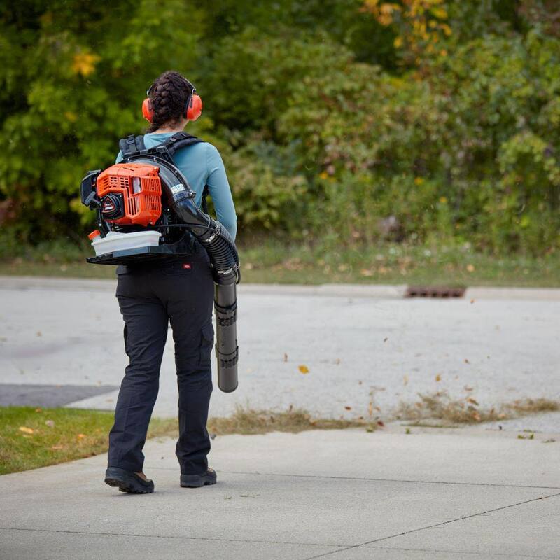 ECHO 200 MPH 700 CFM 59.7 cc Gas Low Exhaust Emission Engine Backpack Leaf Blower with Tube-Mounted Throttle - PB-5810T