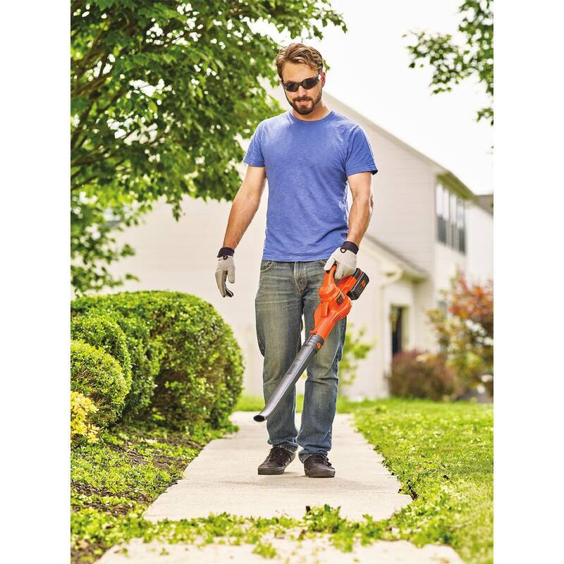 BLACK+DECKER 40V MAX 125 MPH 90 CFM Cordless Battery Powered Handheld Leaf Blower Kit with (1) 1.5Ah Battery & Charger - LSW40C
