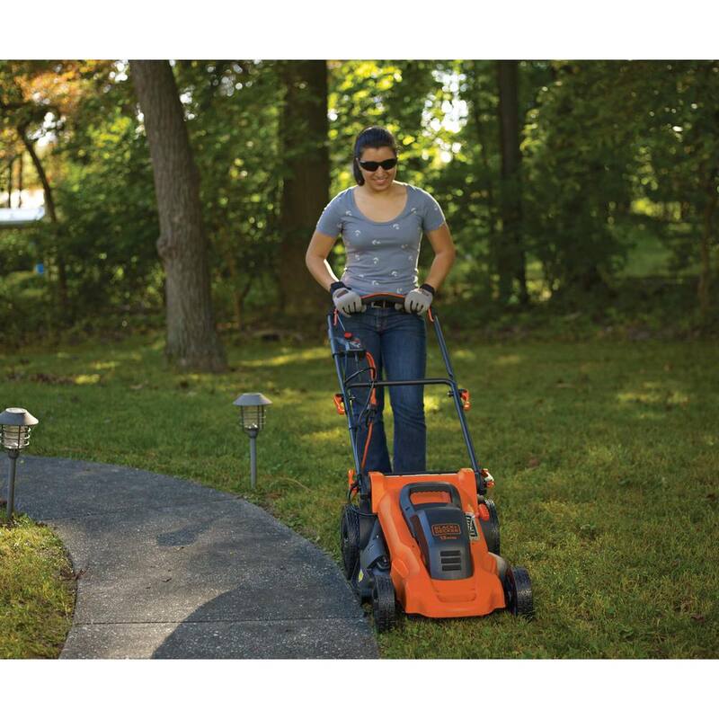 BLACK+DECKER 20 in. 13 AMP Corded Electric Walk Behind Push Lawn Mower - MM2000