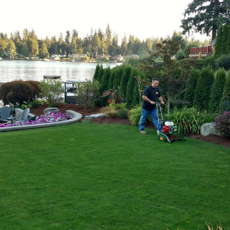 California Trimmer Classic Standard 20 in. 7-Blade Honda Gas Walk Behind Self-Propelled Reel Lawn Mower - RL207H-GX120