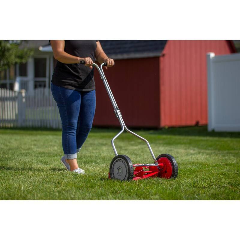 Great States 14 in. 5-Blade Manual Walk Behind Reel Lawn Mower - 304-14-21